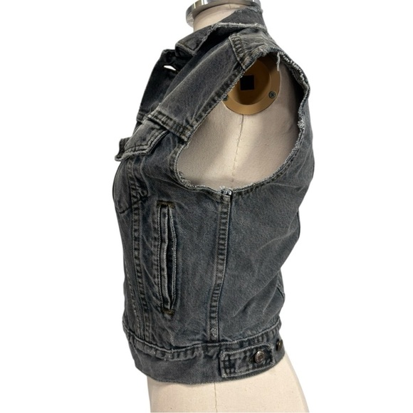 Vintage Levi's Pokemon Denim Vest Size Small - Picture 8 of 9